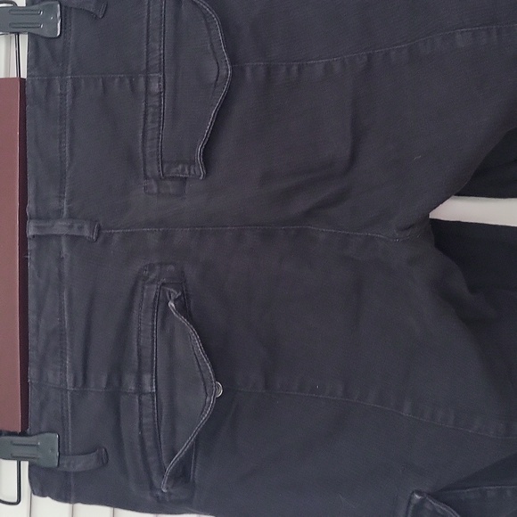 like new cargo Capri pants with elastic bottoms - Picture 7 of 7